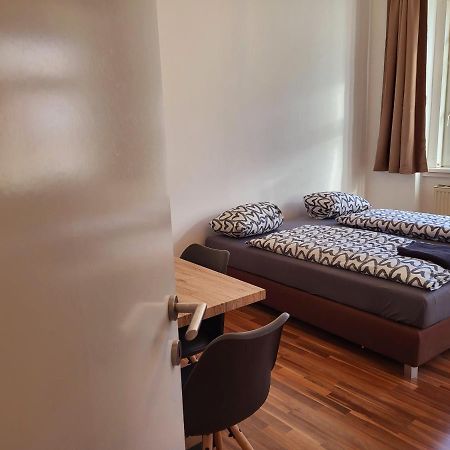 Apartment Schweglerstrasse - Near Stadthalle Відень Екстер'єр фото