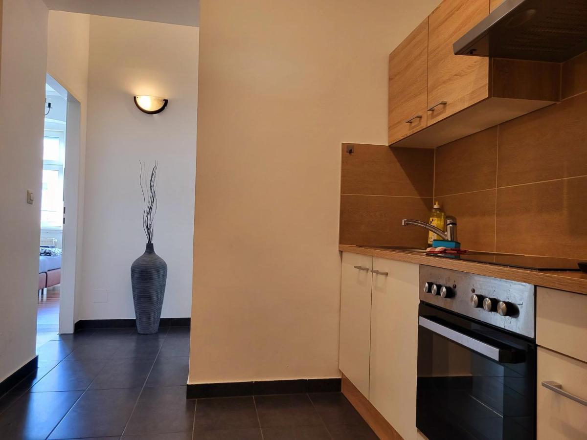 Apartment Schweglerstrasse - Near Stadthalle Відень Екстер'єр фото